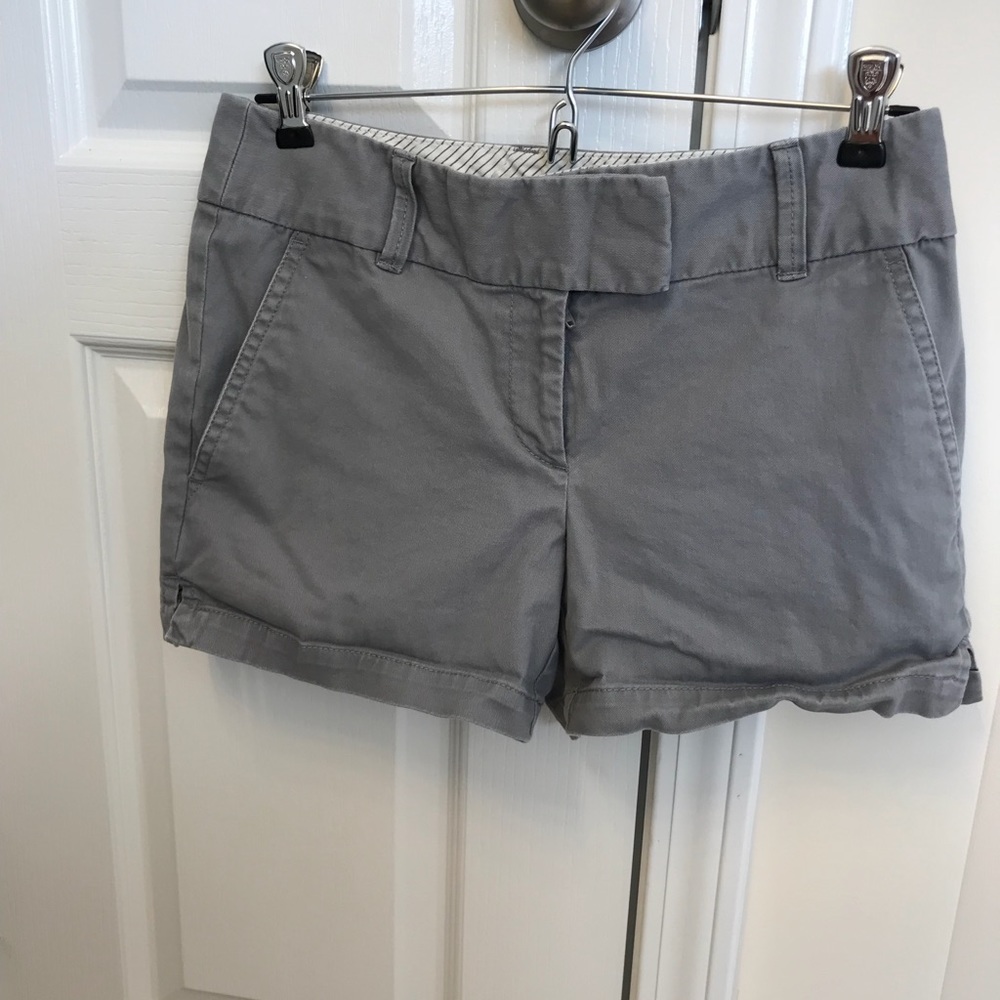 VGUC Ann Taylor Loft Size 0 Grey Shorts